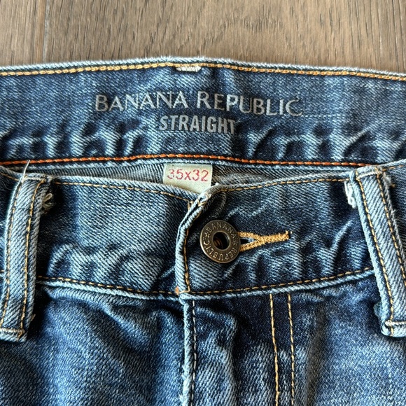 Men’s Banana Republic jeans size 35 waist with 32 inseam - Picture 2 of 3